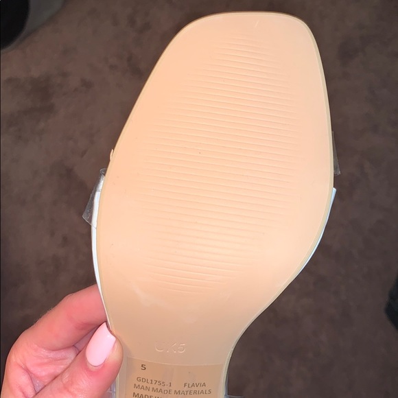 EGO HEELS - Picture 3 of 3